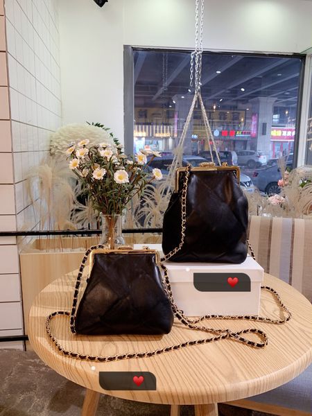 

designer diamond handbags bags shoulder real black women's quality large-capacity drawstring chain backpack leather high fashion bag si