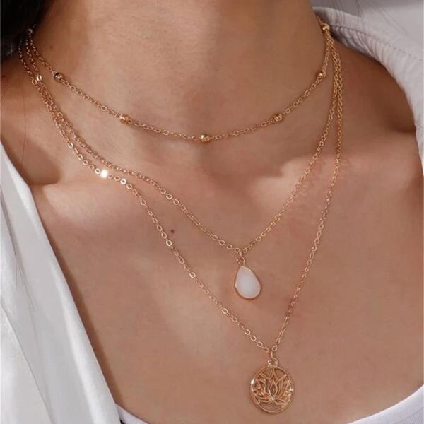 Anhänger Halsketten LXY-W Boho Vintage Gold Kette Tropfen Opal Hohl Lotus Runde Halskette Für Frauen Weibliche Mode Multilevel Schmuck Geschenk