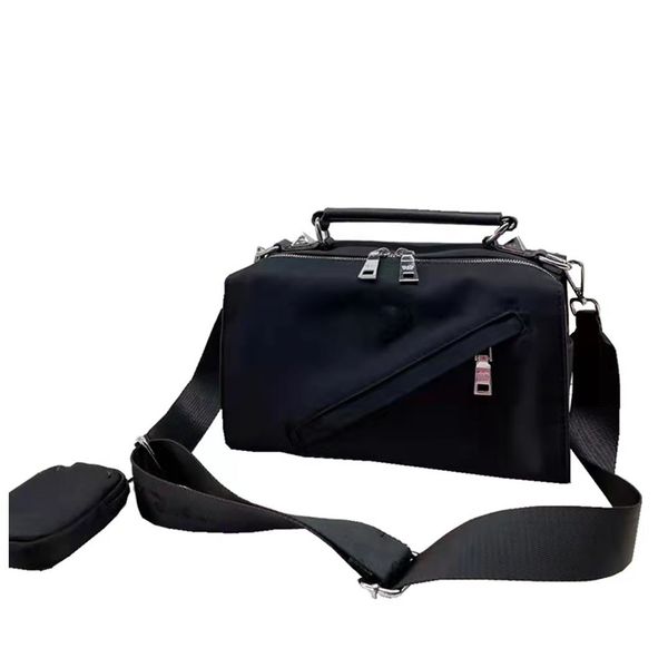 

2021designer designed shoulder bag two in one handbag, size: 27cm