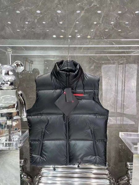 2023 Piumino classico Cappotto di design di lusso Prad Piumino Gilet da uomo Breve tendenza invernale per coppie femminili 90% Cappotto da uomo lucido di spessore anatra bianca Taglia S-2XL