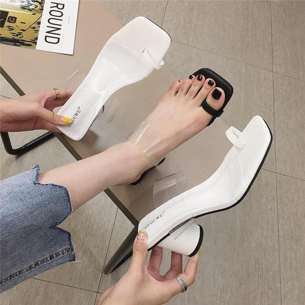 

open-toed slippers women wear fashionable sandals and in summer, Black