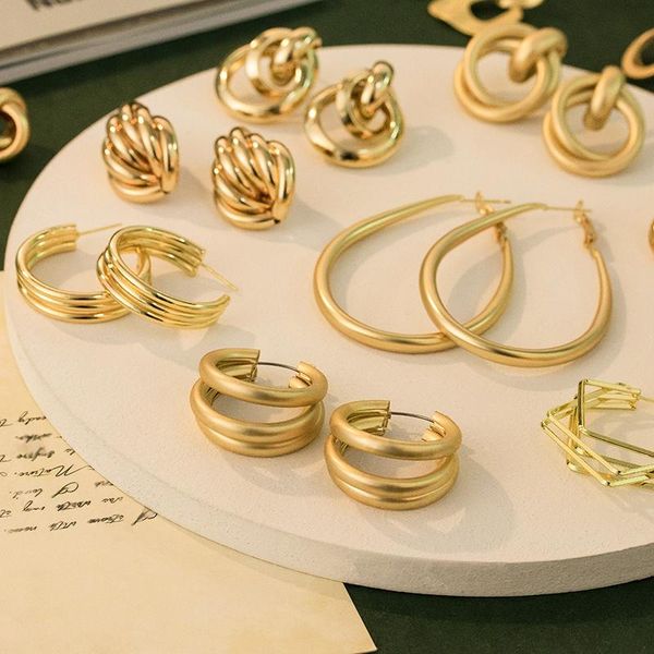 

stud fashion punk style gold twisted round vintage earrings 2021 trend statement stainless steel metal for women jewelry, Golden;silver