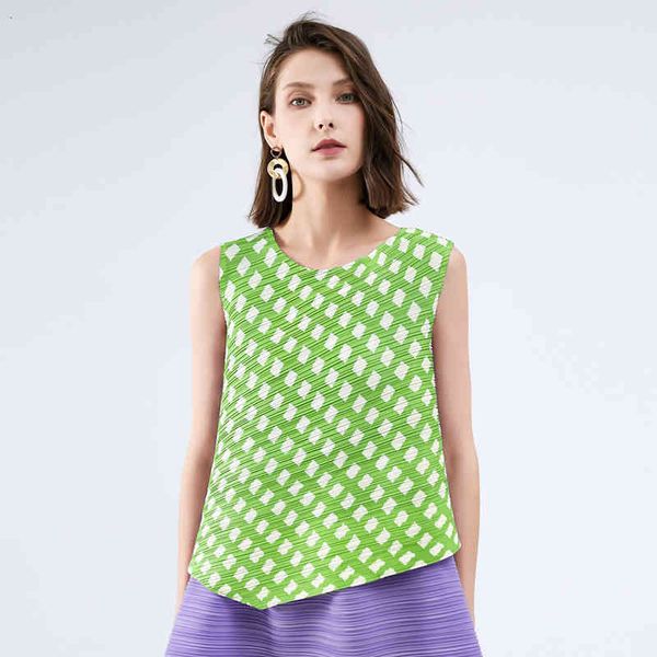 

female graphic shirts miyake will see plaid sleeveless shirt oversize simple cool from deep clothes, White
