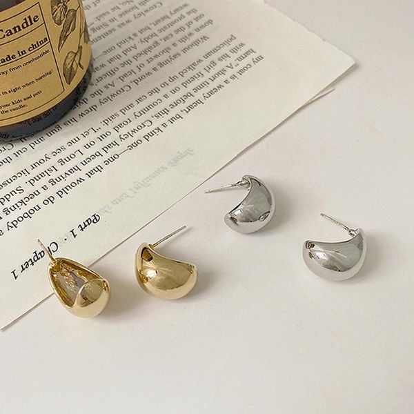 

stud the tide restoring ancient ways of fashionable women temperament contracted charm shape earring earrings, Golden;silver