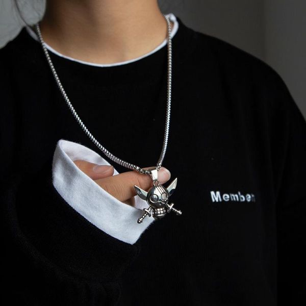 

pendant necklaces dark hip-hop style simple alloy necklace personality pirate logo metal suitable for men and women to wear jewelry, Silver