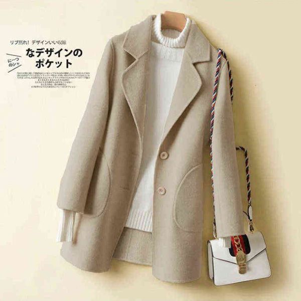 

in the autumn of , large women's woolen coat is short, fat sister's temperament covers meat and shows thin, Black