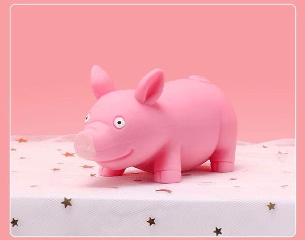 

student lala pig patting strange vent decompression toy