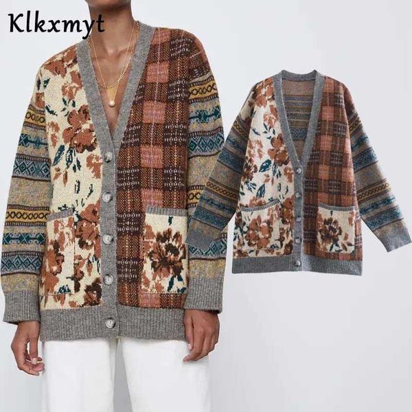 

klkxmyt za women fashion buttons jacquard knitted loose cardigan sweater vintage long sleeve pockets female outerwear 210527, White