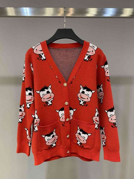 

2021 early spring new year's day full of cow red v-neck knitted sweater cardigan coat, White;black