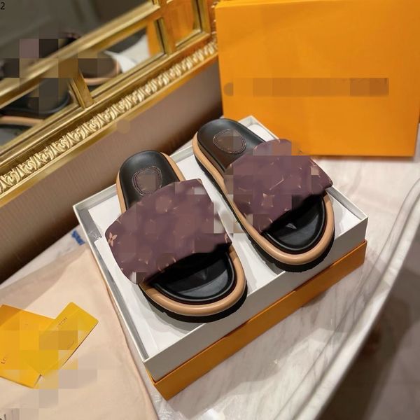 

2021 latest pool pillow comfort mules women fashion slippers ladies summer vibrant sandals puffy style classic slides 35-41 a0257, Black