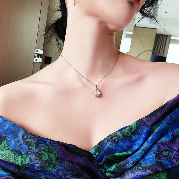 

tulip titanium steel necklace simple temperament indifference fashion pendant niche clavicle chain personality jewelry, Black