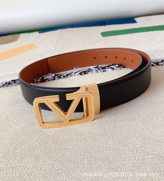 

new vv word buckle personalized men's belt casual cowboy business double-sided leather hole, Black;brown