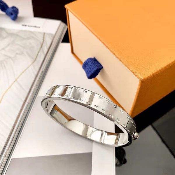 

Mens Womens Bangles Bracelets With Diamond Letter Buckle Bracelet Unisex Jewelrys Free Bangle Fashion Jewelry 6 options