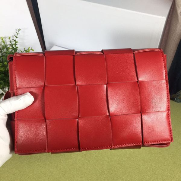 

2021 new sheep skin net red same women's messenger plaid woven one shoulder small square bag manual leather women's bag