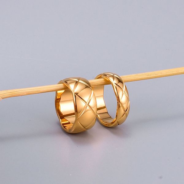 

j97 wide and narrow rhombic cross lattice ring for women, Silver