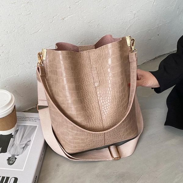 

evening bags vintage crocodile pattern crossbody for women 2021 pu leather trend designer shoulder handbags large capacity bucket bag