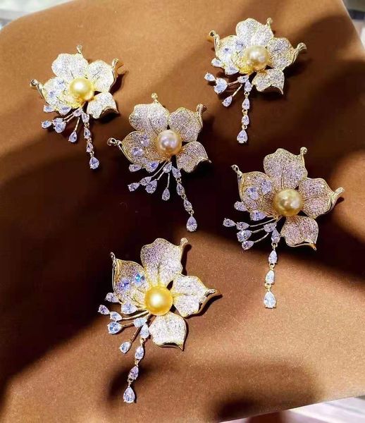

cubic zirconia 24 k gold plated flower brooch pin, Gray
