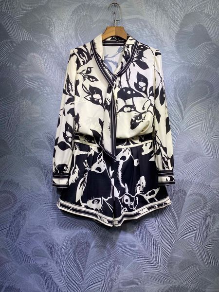 

spring 2021 new printed long-sleeved shirt and shorts, White