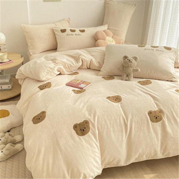 

bedding sets winter soft warm coral fleece flannel double-sided duvet cover with velvet fiber quilt bear embroidery set