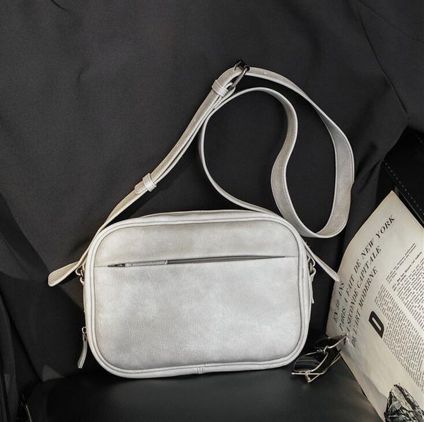

factory wholesale men handbag simple joker leather shoulder bags street trends summer white mens messenger bagss outdoor leisure leathers ha, Black;red