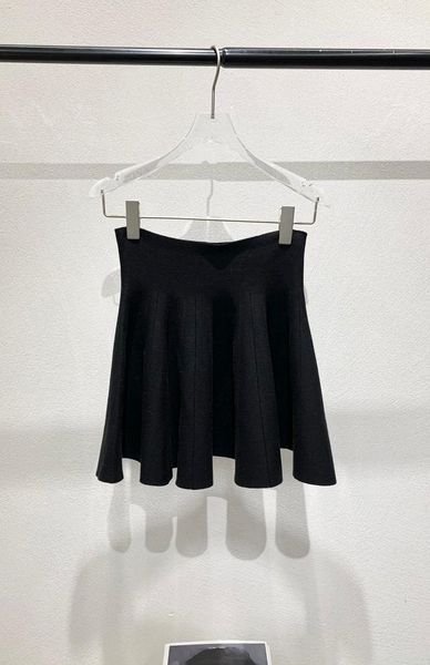 

skirts ladies 2021 fashion solid color black pleated short skirt 1203