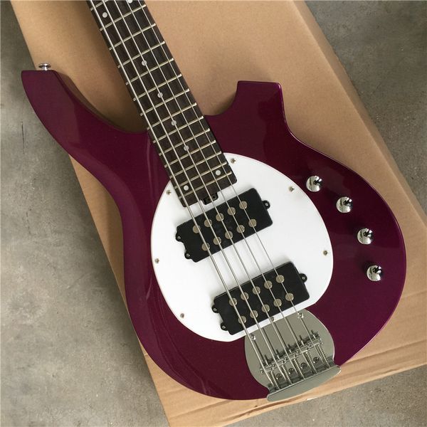 Фабрика пользовательских металлических фиолетовых 5 струн электрические бас-гитара с белым пикавтором, хромированным аппаратным обеспечением, фритброн, предлагать настроенные