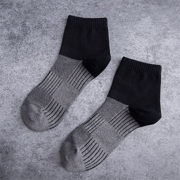 

eIR5 origin color matching socks origin color matching fashion men's hosiery sockfashion men's socks breathable and sweat absorbing cotton, Black;white
