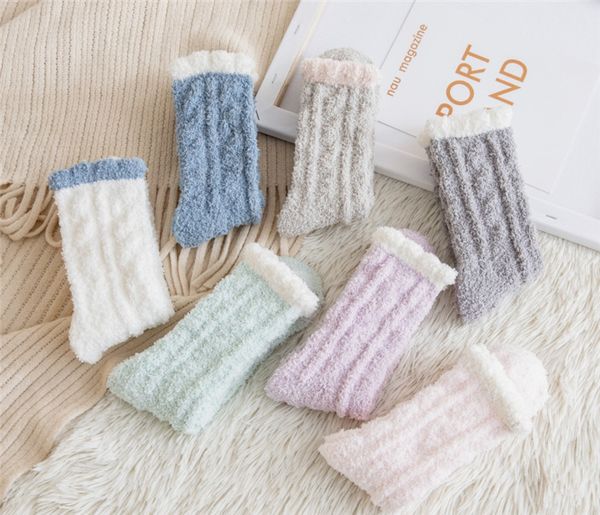 Flauschige flauschige Socken für Damen und Mädchen, niedliche Fleece-Slipper, Winter-Schlaf-Plüsch, warm, weich, gemütlich, bequem, Kawaii, lässige Damen-Crew-Socken