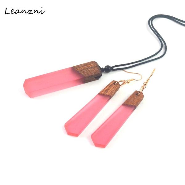 

pendant necklaces retro light red necklace suit, wood resin features, fashion jewelry, knitted lengthened thread, women's gifts, Silver