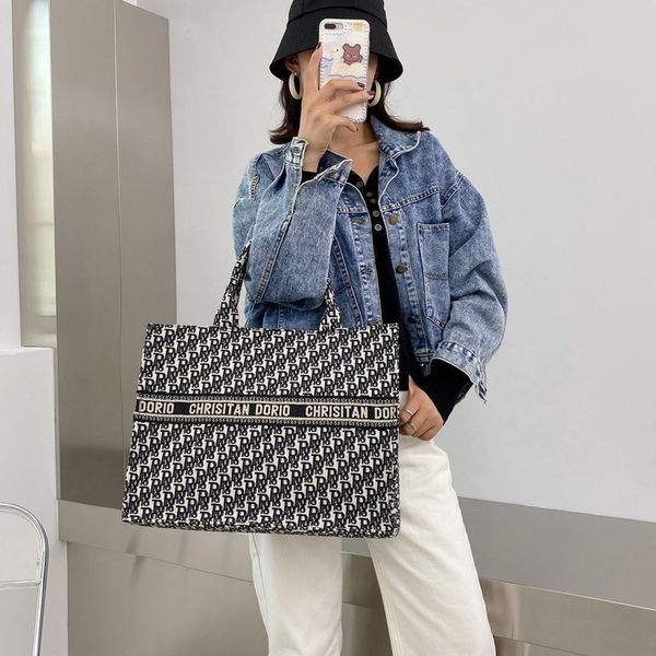 

luxury handbags new tote hand shoulder bag fashion versatile canvas online red trend shopping large capacity bag