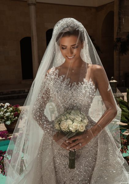 

gorgeous pear major beading mermaid wedding dresses with detachable train crystals sequined one shoulder bridal gowns robe, White