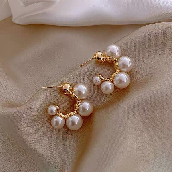 

hoop & huggie korea vintage irregular geometric c shape big small imitation pearl metal stud earrings for women party jewelry, Golden;silver
