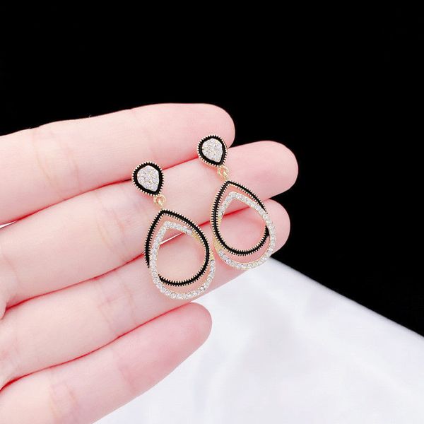 

luxury exquisite zircon full diamond hollowed out drop earrings earrings 2021 new fashion elegant vintage earrings, Golden;silver