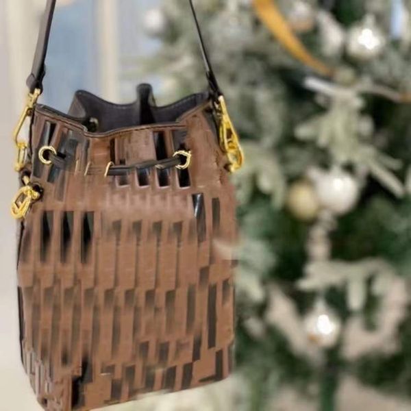 

high qulity 7a classic flower drawstring sports bag designer wallet luggage bucket mini handbag single shoulder diagonal women bag sell fash