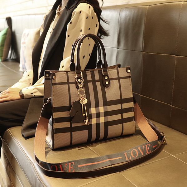 

hong kong leather women's 2021 trend versatile atmosphere check official document tote hand bill of lading shoulder bag
