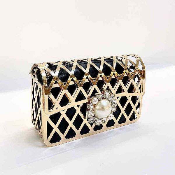 Borse per la spesa New Fashion Hardware Dinner Women's Crossbody Hollow Pearl Metal Clutch 220314