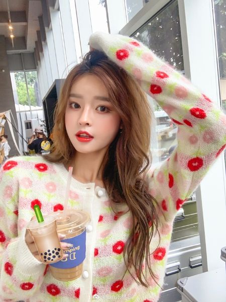 

women's sweaters female knitted suit of two autumn pieces the neck-edge cardigan diagram nightgown + mini skirt joint vd60, White;black