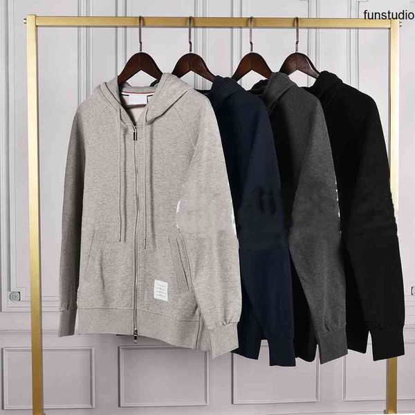 

2020 tb new four-bar men and women the same zipper hooded sweater classic cotton casual jacket, Black