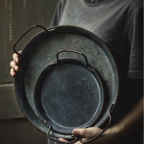 

dishes & plates european retro metal plate with handles handcrafted round wrought vintage storage bread tray home decoration garden restaura