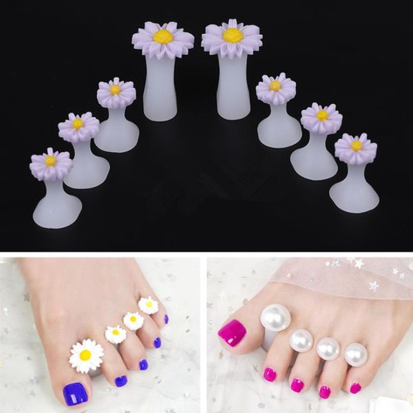 

nail art equipment 8pcs soft silicone toe separator foot finger divider form manicure pedicure care tool diamond flower holder accessory, Silver