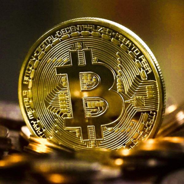 

creative souvenir gold plated bitcoin coin collectible great gift bit coin art collection physical gold commemorative coin