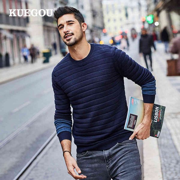 

kuegou brand men's sweaters winter strip round collar turtleneck sweater han edition line unlined upper garment az-17023, White;black