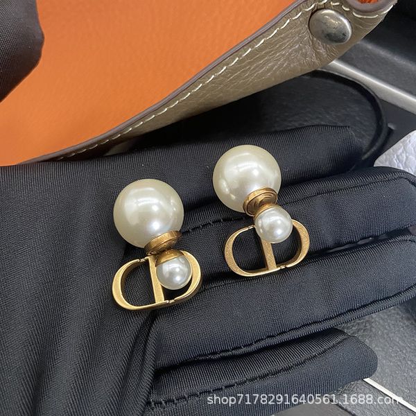 

new baby front and rear pearl earrings female 925 silver needle brass used fine jewelry discount, Golden;silver