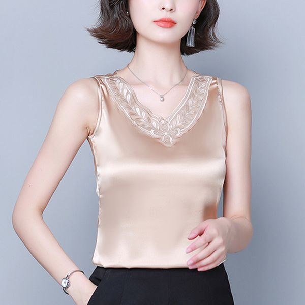 Koreanische Seide Frauen Tops Frau Satin Spitze Stickerei Camis V-ausschnitt Halfter Ärmellose Weiß Plus Größe 210427