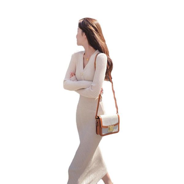 

casual dresses autumn and winter 2021 retro waist close v-neck knitted long skirt slim fit over the knee sweater dress, Black;gray