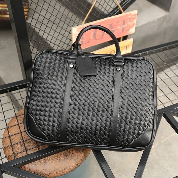 

briefcase 2021 hand woven leather hand-held diagonal cross bao gong wen business leisure men's bag trendy