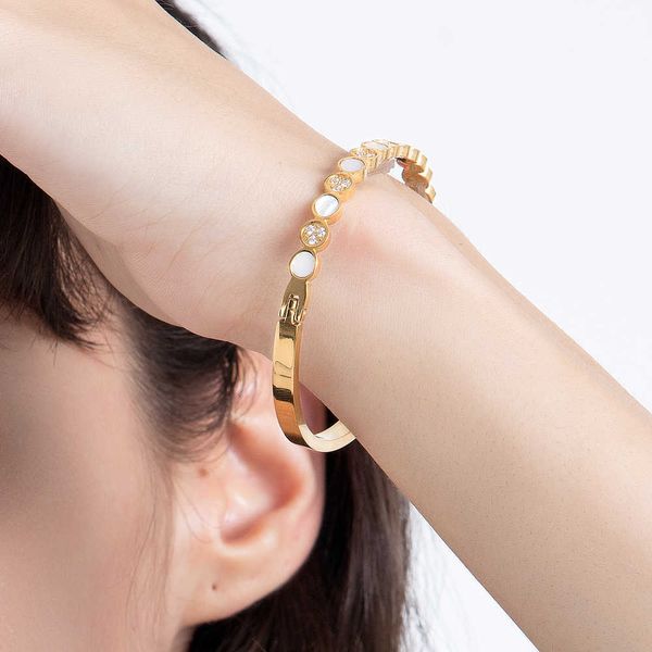 

enfashion cute shiny conch dot bracelet for women gold color bracelets 2021 stainless steel pulseras mujer fashion jewelry b2245 q0720, Black