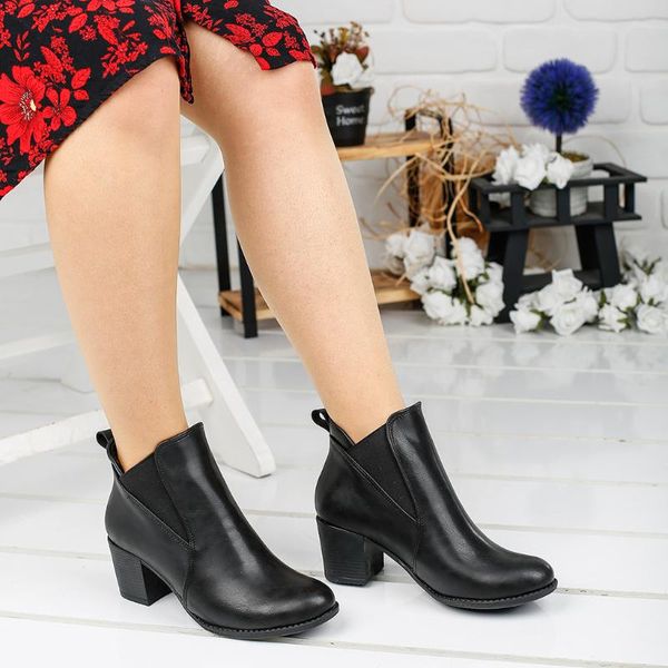 

boots ayakland 8422-833 black 6 cm heel skin women boat shoes