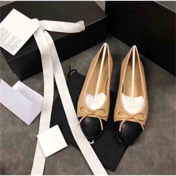 

70% off wholesale sandals flip-flops new large size leather breathable flat shoes women's size34-42 elegant comfortable fashion, Black