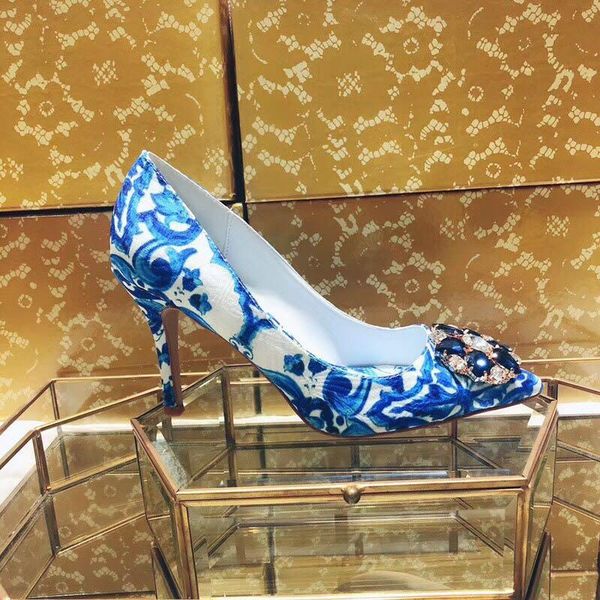 

dress shoes thin heel print women runway mixed colors crystal flower pointed toe high heels blue and white porcelain ladies pumps 2021, Black